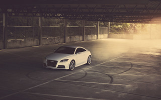 White car parking lot building 7 - a parking lot next free wallpaper