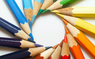 Colored pencils circle white background 3 - a circle free wallpaper