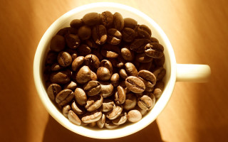 Coffee beans shadow table photorealism - cafer bater free wallpaper