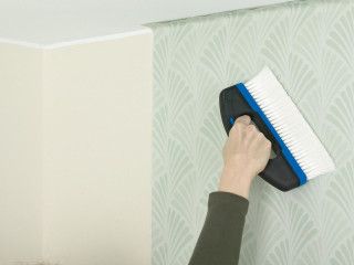 Person brush wallpaper pattern wall - a brush free wallpaper