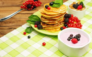Pancakes berries yogurt table food - a table free wallpaper