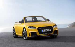 Yellow sports car ocean cliff - a yellow sports car free wallpaper