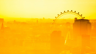 Yellow sky ferris wheel cityscape - christopher wren free wallpaper