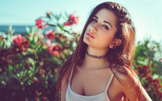 Woman longhair white top choker - a portrait free wallpaper for desktop