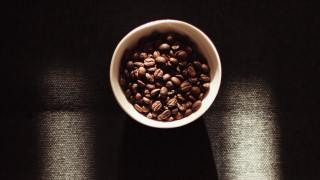Coffee beans black surface shadows - photorealism free wallpaper