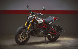 Motorcycle garage red black white - seat free wallpaper