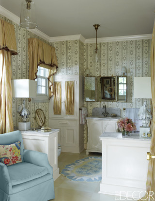 Bathroom blue chair mirror sink - curtain free wallpaper