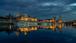 City water night bridge castle - bernd fasching free wallpaper for desktop