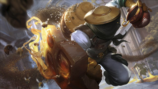 Man hat uniform clock chen - a giant clock free wallpaper