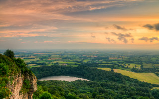 Scenic valley lake sunset clouds - scenic free wallpaper