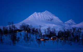 Snowy mountain house trees night - a snowy mountain free wallpaper