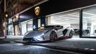 Silver sports car night lamb - andrew law free wallpaper