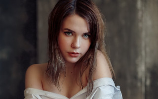 Elina karimova portrait bare shoulders - eye free wallpaper