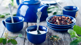 Blue dishes food teapot stilllife - a spoon free wallpaper