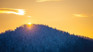 Mountain forest sunset lens flare - bela čikoš sesija free wallpaper