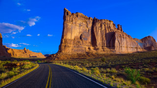 Desert road mountain sky clouds 2 - american scene painting free wallpaper for desktop