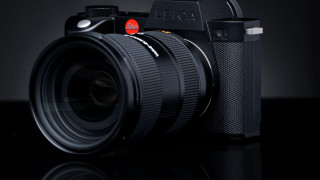Camera lens flash black surface - a len free wallpaper
