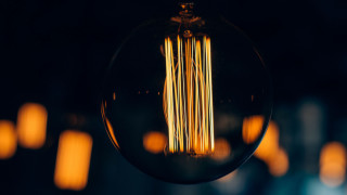 Light bulb yellow sticks blurry - free light wallpaper