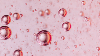Bubbles water red white stripe - constant permeke free wallpaper