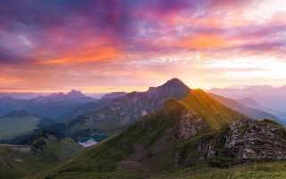Mountain range sunset lake cityscape - beautiful landscape free wallpaper