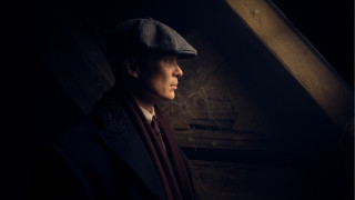 Man hat coat dark room - a man in a hat free wallpaper