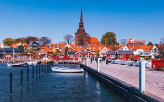 Boat dock town steeple people - the dock free wallpaper
