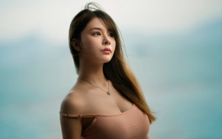 Woman longhair water sky diamond - phuoc quan free wallpaper