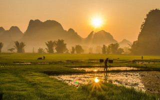 Field sunset mountains portrait nature - the distance free wallpaper