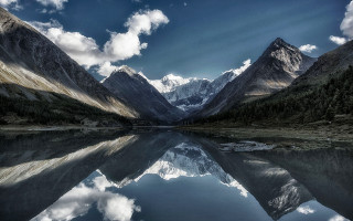 Mountain range lake clouds reflections - a mountain range in the background free wallpaper