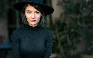 Elina karimova black hat green - barbizon school free wallpaper