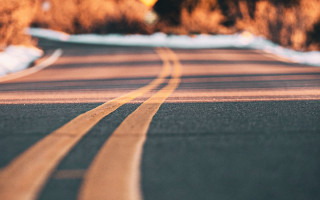 Road yellow line sign outdoors - a yellow line free wallpaper
