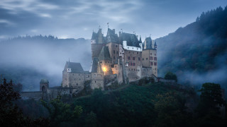 Castle clock hill foggy gothic - the foggy sky free wallpaper