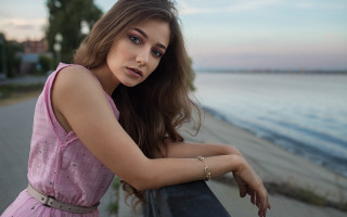 Ocean beach pink dress portrait - a pink dress free wallpaper for desktop