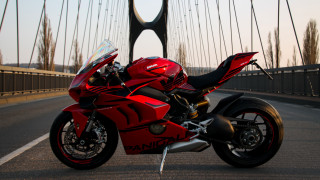 Red motorcycle bridge dream panfuturism - duccio free wallpaper