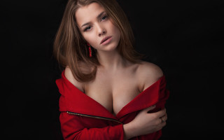 Elina karimova red dress portrait - her arm free wallpaper