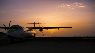 Small plane sunset tarmac sun - sunrise free wallpaper