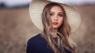 Woman hat wheatfield redlips portrait - portrait photography free wallpaper for desktop