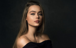Elina karimova black dress portrait 2 - free portrait wallpaper