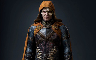 Man hooded sword cobra portrait - a man in a costume free wallpaper