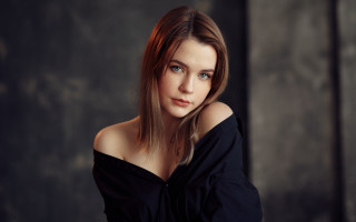 Elina karimova black shirt portrait - free portrait wallpaper