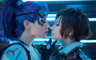Imminent kiss cosplay pony tail - a scene free wallpaper