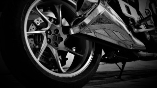 Motorcycle chrome wheel triangle blackwhite - hard surface free wallpaper