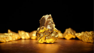 Gold coin macro burn fire - christopher williams free wallpaper