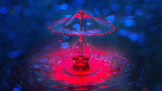 Red light water bubble macro - david lachapelle free wallpaper