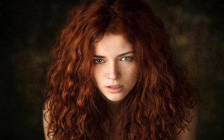 Red hair blue eyes portrait - preraphaelitism free wallpaper