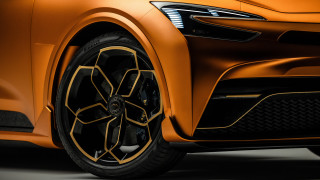 Car wheel orange black rims - rim free wallpaper