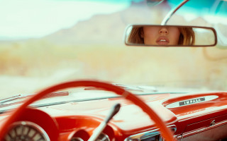 Desert road woman mirror cinematic - drew tucker free wallpaper