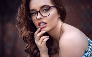 Woman glasses pose blue eyes - chase stone free wallpaper