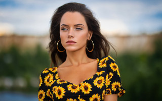 Woman sunflower dress hoop earrings - the wind free wallpaper