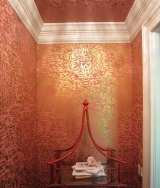 Red wall gold wallpaper bench - a flemish baroque free wallpaper